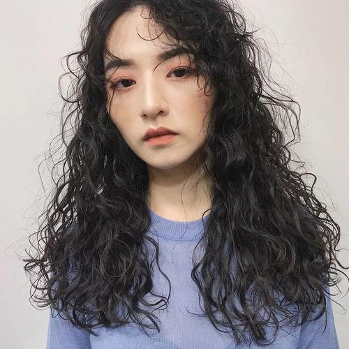 辉县明星烫发,打造时尚潮流的烫发艺术殿堂